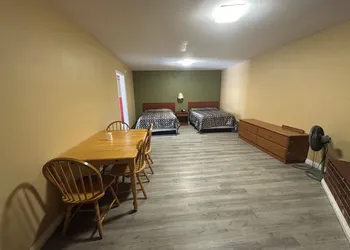 Desert Inn Motel hotel thumbnail 7