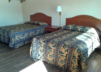 Desert Inn Motel hotel thumbnail 8