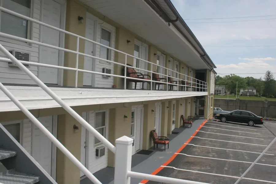 Fountain Inn hotel detail image 2