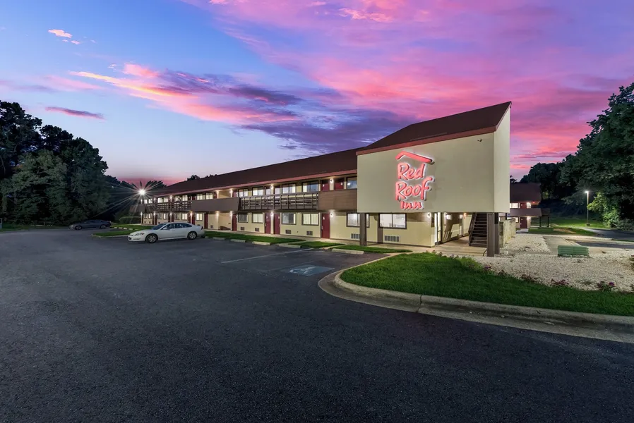Red Roof Inn Hickory hotel detail image 6