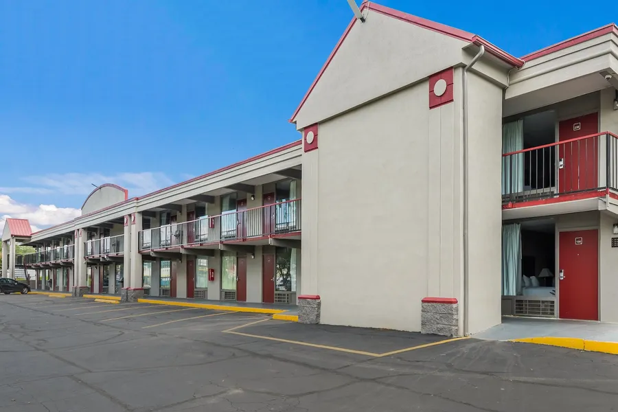 Red Roof Inn Lenoir hotel detail image 2
