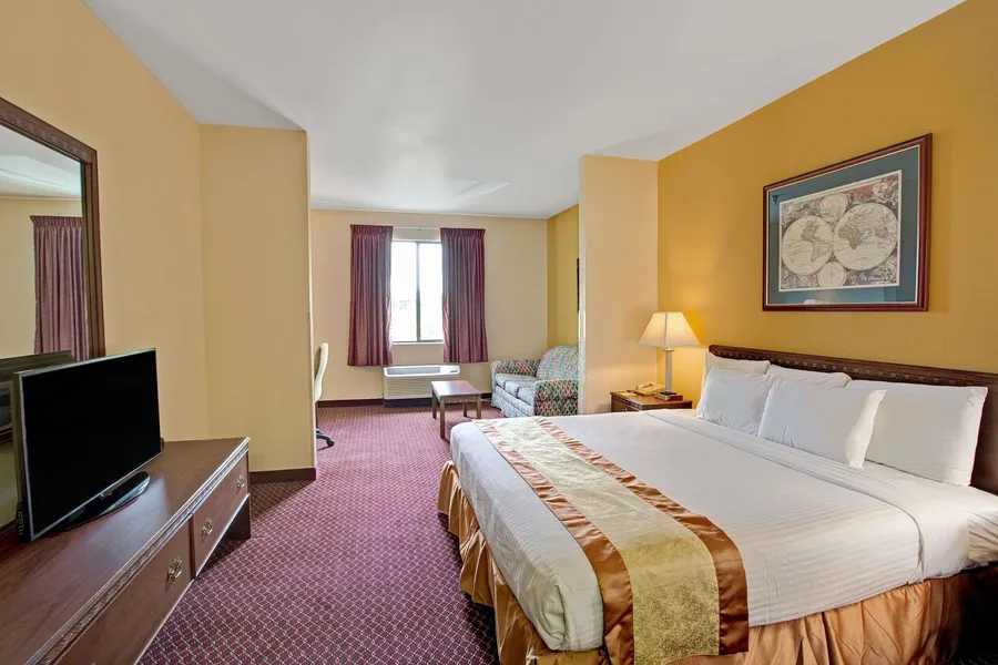 Days Inn & Suites by Wyndham Hickory hotel detail image 6