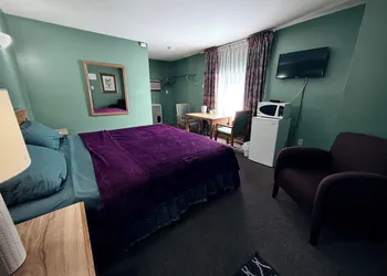 Guest Inn hotel thumbnail 6