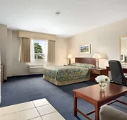 Travelodge by Wyndham Trenton hotel detail image 7