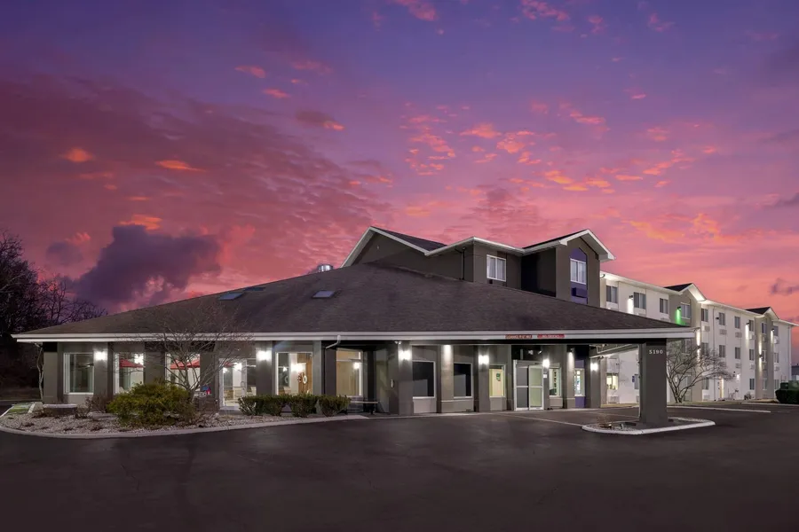 Sleep Inn & Suites – Oxford – University Area hotel detail image 6