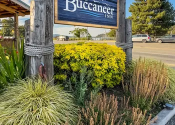Buccaneer Inn hotel thumbnail 2