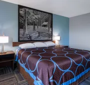 Super 8 by Wyndham Mattoon hotel detail image 7