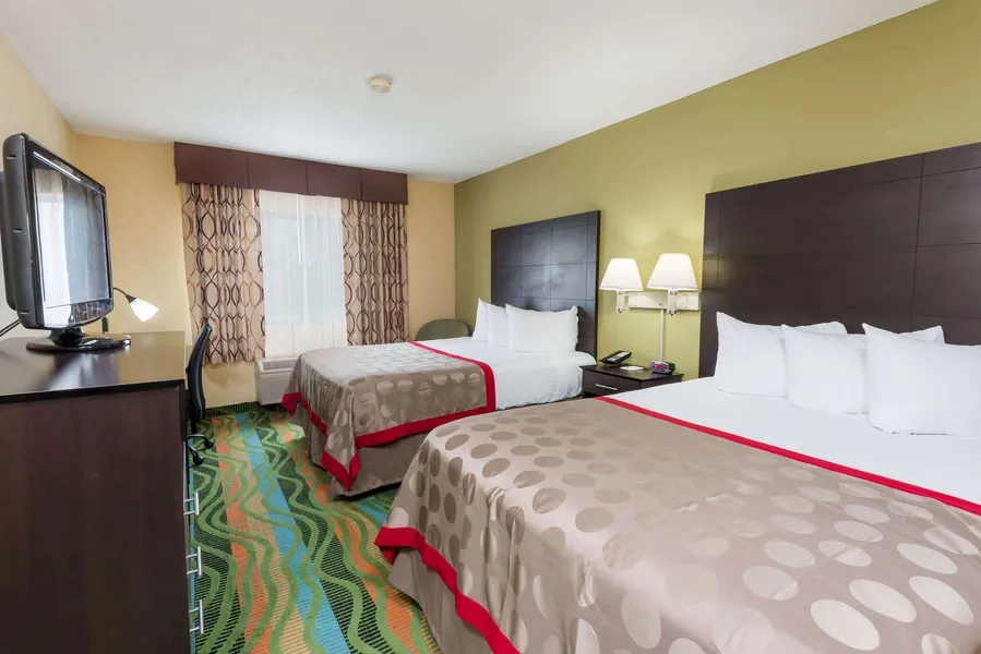 Ramada by Wyndham Vandalia hotel detail image 6