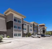 La Quinta Inn & Suites by Wyndham Artesia hotel detail image 3