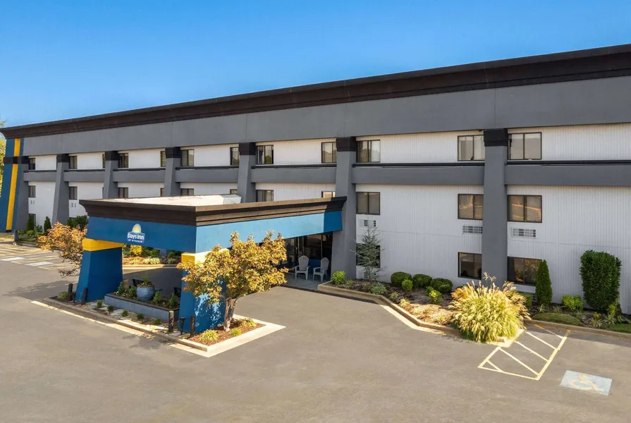 Days Inn by Wyndham Fort Smith hotel detail image 6