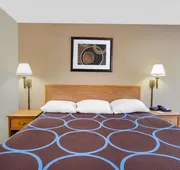 Super 8 by Wyndham Lewisburg hotel detail image 7