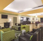 La Quinta Inn & Suites by Wyndham Beaumont West hotel detail image 4