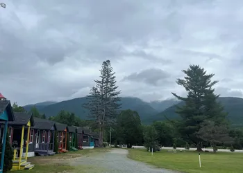 Mount Jefferson View hotel thumbnail 2
