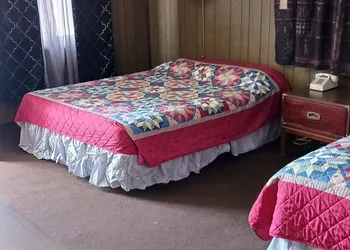White Pine Motel hotel thumbnail 7