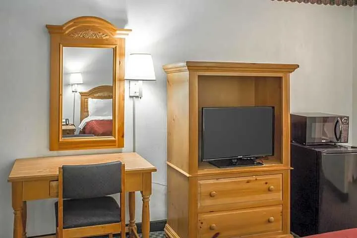 Rodeway Inn & Conference Center hotel detail image 6