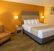 Travelodge by Wyndham Muskegon hotel detail image 4