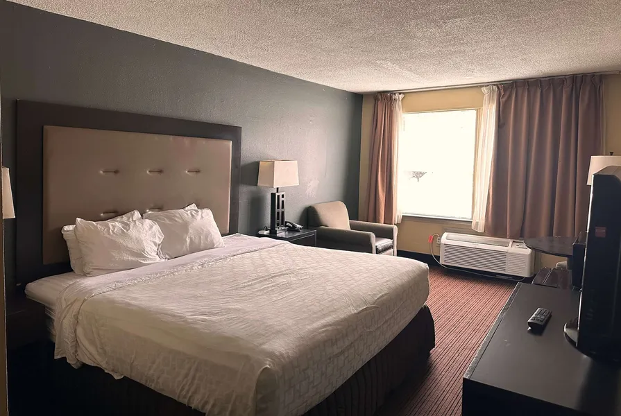 Days Inn & Suites by Wyndham Norton Shores/Muskegon hotel detail image 6