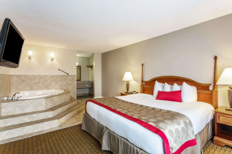Ramada by Wyndham Houma hotel detail image 6