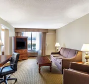 Ramada by Wyndham Houma hotel detail image 7