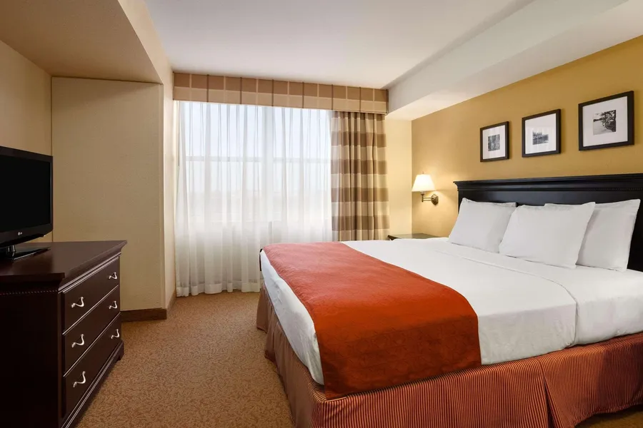 Country Inn & Suites by Radisson, Dundee, MI hotel detail image 6