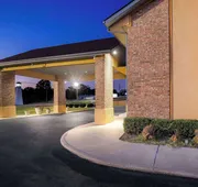 Super 8 by Wyndham Paragould hotel detail image 3