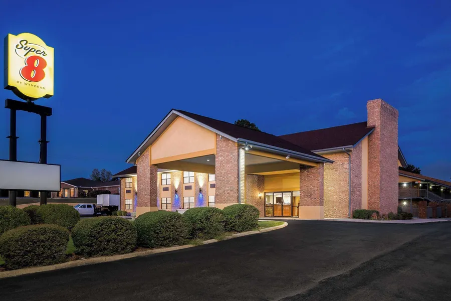 Super 8 by Wyndham Paragould hotel detail image 6