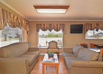Americas Best Value Inn Stephenville hotel thumbnail 3