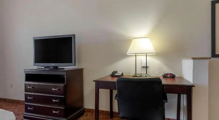 Lake Texoma Inn and Suites to match IHG hotel detail image 6