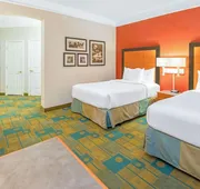 La Quinta Inn & Suites by Wyndham Sherman hotel detail image 3