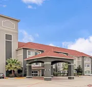 La Quinta Inn & Suites by Wyndham Fairfield TX hotel detail image 4