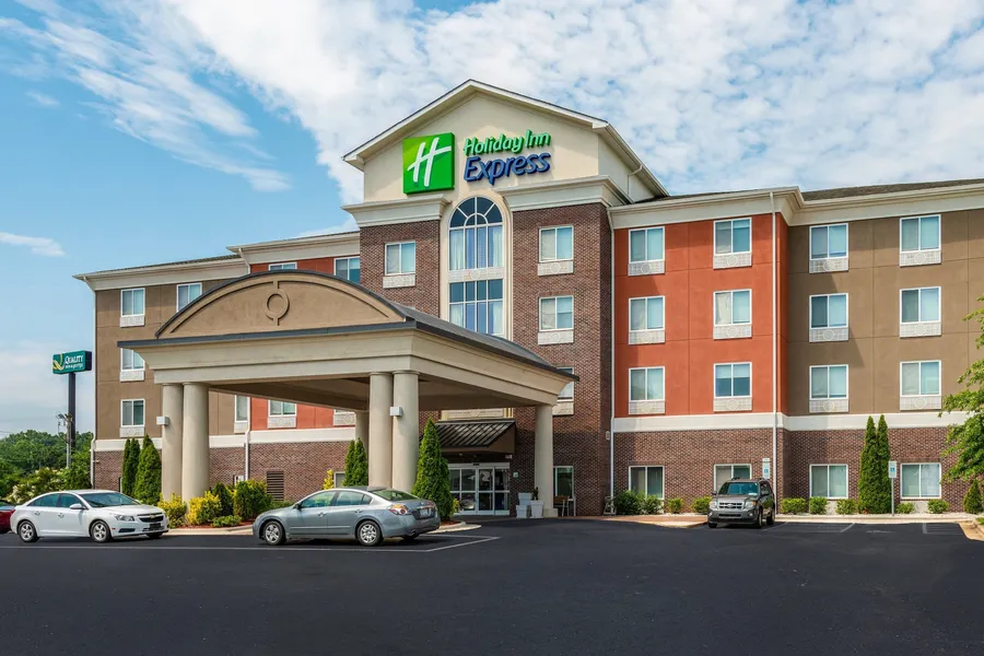 Holiday Inn Express Hotel and Suites Statesville by IHG hotel detail image 2