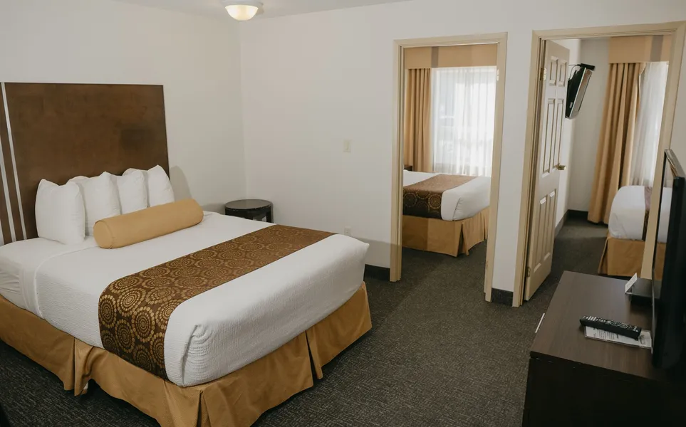 Ramada Limited Golden hotel detail image 6