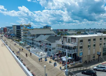 Safari Hotel Boardwalk hotel thumbnail 3