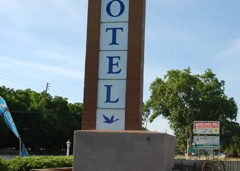 Pacific Motel hotel thumbnail 3