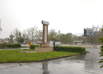 Pacific Motel hotel thumbnail 5