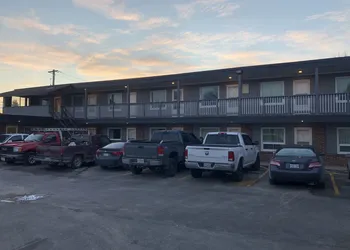 All Seasons Motel hotel thumbnail 2