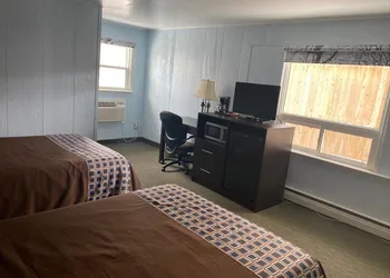 All Seasons Motel hotel thumbnail 6
