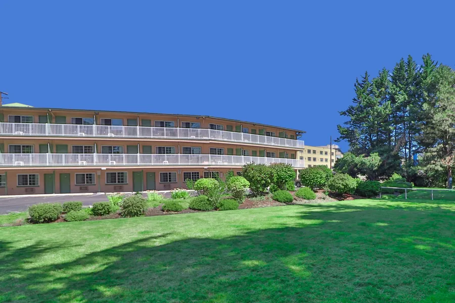 Riverfront Inn Roseburg hotel detail image 6