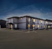 Red Roof Inn & Suites Tomah hotel detail image 3