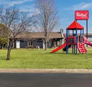 Red Roof Inn & Suites Tomah hotel detail image 7