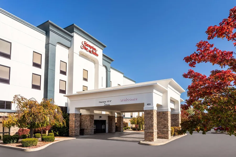 Hampton Inn & Suites Richmond, IN hotel detail image 2
