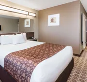 Microtel Inn & Suites by Wyndham Dickinson hotel detail image 5