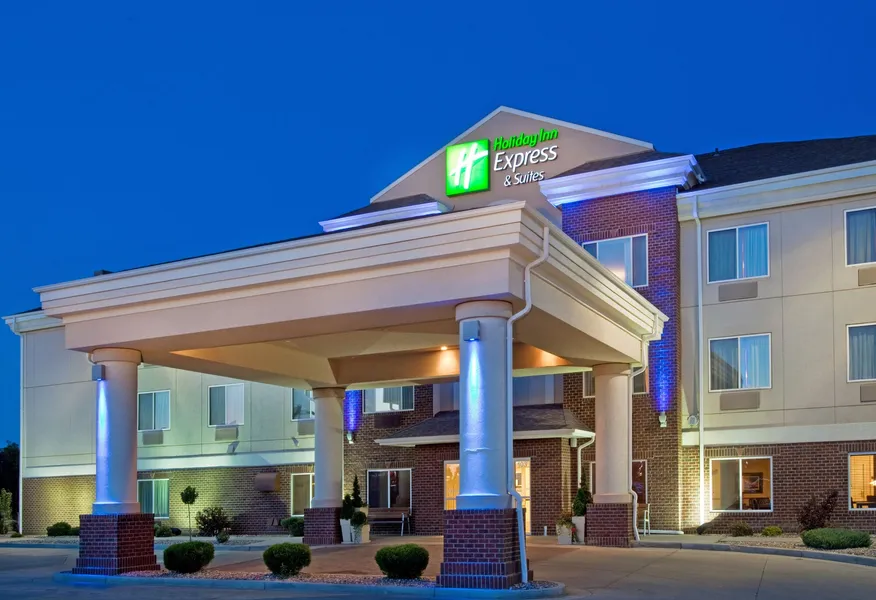 Holiday Inn Express Hotel & Suites Dickinson by IHG hotel detail image 2