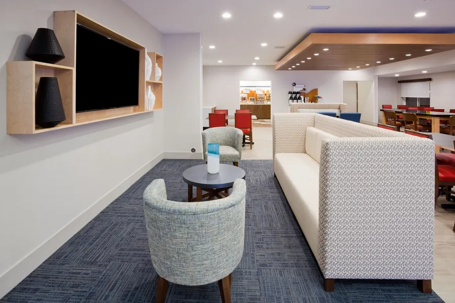 Holiday Inn Express Hotel & Suites Dickinson by IHG hotel detail image 6
