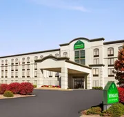 Wingate by Wyndham Bridgeport/Clarksburg hotel detail image 3