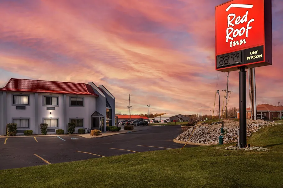 Red Roof Inn Greencastle South – Cloverdale hotel detail image 2