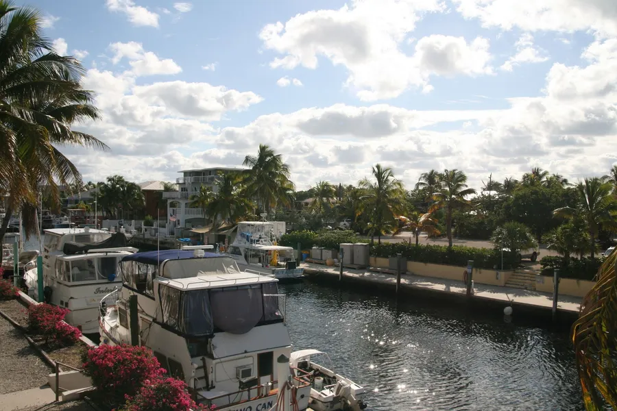 Waterside Suites & Marina hotel detail image 6