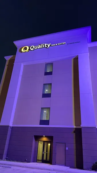 Quality Inn & Suites Pearsall hotel detail image 6