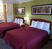 Economy Inn & Suites hotel detail image 4