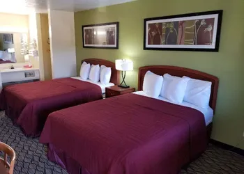Economy Inn & Suites hotel thumbnail 4